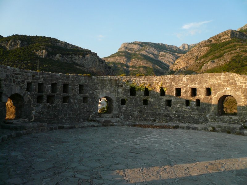 photo8.jpg