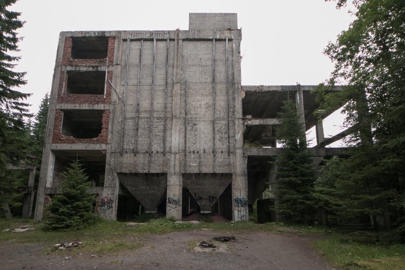 photo8.jpg