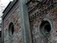 photo3_small.jpg